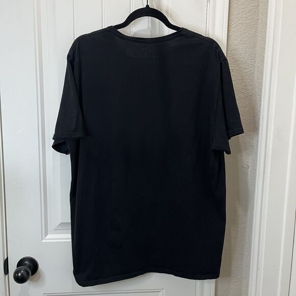 Yellow Stone Riding Horse Black Blue Red Graphic Tee Shirt Short Sleeve Women XL - Picture 4 of 5